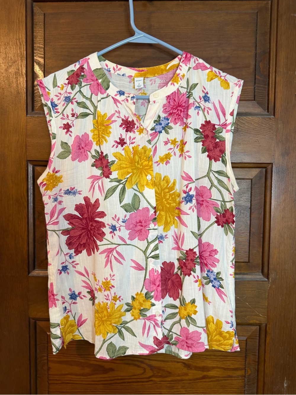 Old Navy White Sleeveless Floral Button-Front Top with Pink & Yellow Blooms